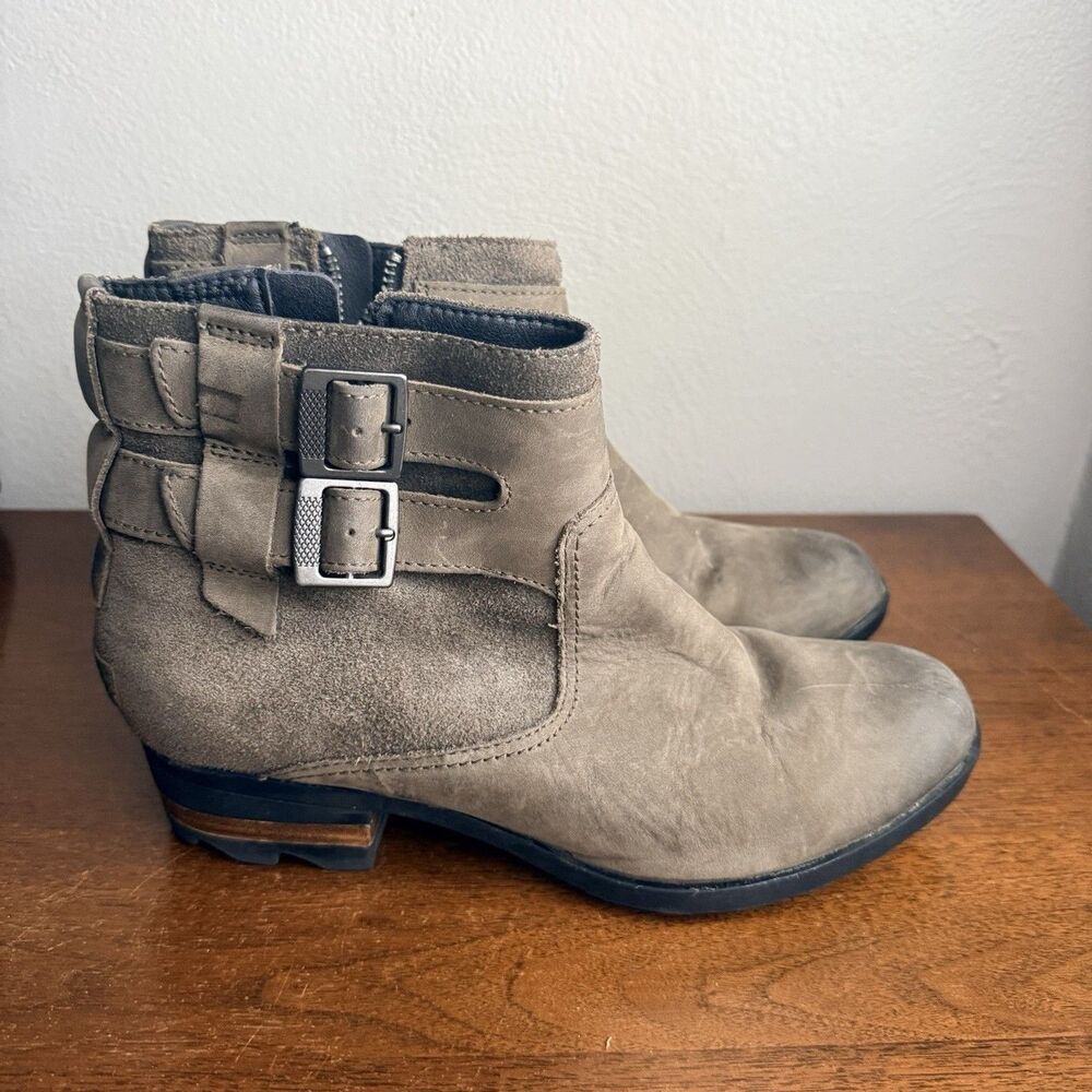 Sorel NL3080-245 Boots Womens Sz 9 Lolla Ankle Suede Zip Buckle Brownish Green